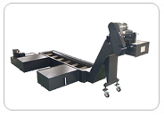 Scraper type chip conveyor